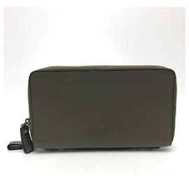 Valentino Garavani-Valentino Garavani Rockstud Double Zip Wallet-Khaki