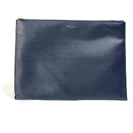 Clutch de couro azul marinho Yves Saint Laurent Azul marinho