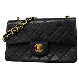 Chanel-Chanel Matelasse Shoulder Bag-Black