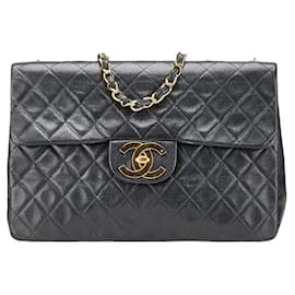 Chanel-Chanel Matelasse 30 Lambskin Shoulder Bag-Black