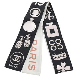 Sciarpa Iconica in Seta 31 RUE CAMBON di Chanel Nero Altro