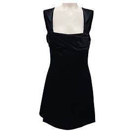 Robe de cocktail sans manches en satin noir 2023 de Jil Sander Noir
