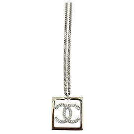 Chanel Halskette lang champagnergold Metall quadratischer Anhänger Golden
