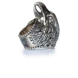Anillo cabeza de águila del bosque de la ira Gucci Plata
