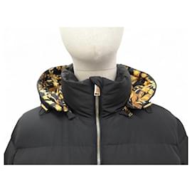 Versace-NOVO CASACO VERSACE PUFFER CAPUZ BAROCCO 1002793 M 48 CASACO JAQUETA-Preto