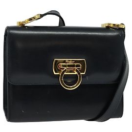 Bolsa de Ombro Gancini em Couro Preto e Dourado Salvatore Ferragamo Auth hk2923 Preto Dourado