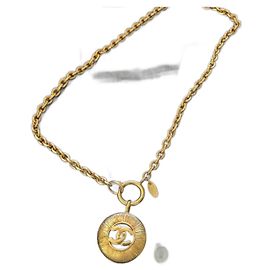 Collier Médaillon Chanel Jaune Métal Jaune
