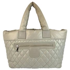 Chanel Nylon Cocoon Tote Bag Grau