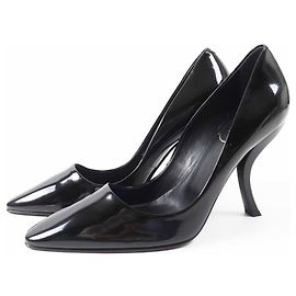 Roger Vivier Deformed heel Patent leather pumps Black