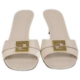 Fendi Off White FFold Leder-High Heels Sandalen Aus weiß
