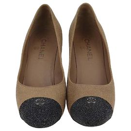Chanel Beige/Black Textured Glitter Effect CC Cap Toe Pumps Black Beige
