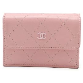 Billetera plegable tri-fold Cocomark Matelassé Chanel Rosa Rosa