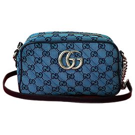 Bolsa de Ombro em Lona e Couro GG Marmont da Gucci Azul
