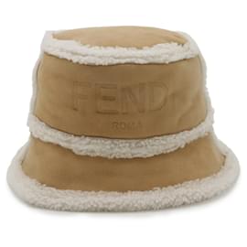 Fendi Logo Shearling Bucket Hat Schafslederhut Beige