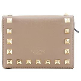 Valentino Garavani Rockstud Small Wallet Beige
