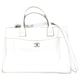 Chanel A69931 CC Coco Mark Neo Sac à Main Exécutif Large 2 Voies Blanc