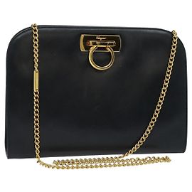 Bolsa de ombro com corrente Salvatore Ferragamo em couro preto e dourado Auth 139064 Preto Dourado