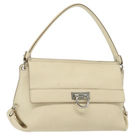 Bolsa de Ombro Gancini em Couro Branco Prata Auth 138871 da Salvatore Ferragamo Prata Branco