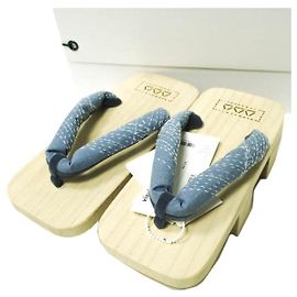 Sandales en lin Paulownia SASHIKO GETA de visvim Bleu