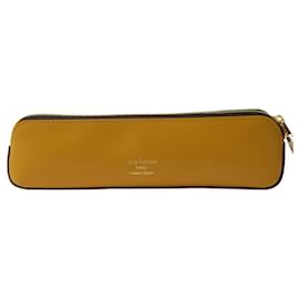 Louis Vuitton-NOVO ESTOJO DE LÁPIS LOUIS VUITTON NYC SOHO XMAS 22 VIVIENNE-Marrom