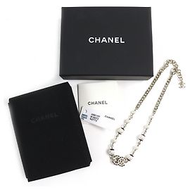 Colar de Pérolas COCO Mark da Chanel Dourado