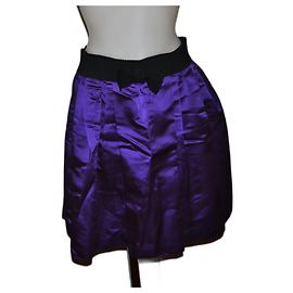 Falda D&G de acetato efecto satén negra y morada oscura Talla 42 Negro Morado oscuro