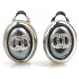 Brincos de metal com clipe Coco Mark da Chanel Marrom Prata