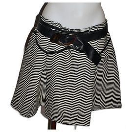 Falda de rayas Emporio Armani con cinturón de cuero Negro Blanco Negro Blanco