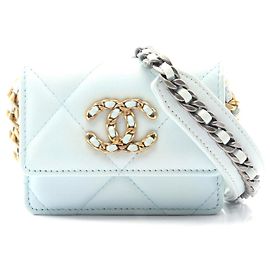 Borsa a Spalla in Pelle di Agnello Chanel 19 Blu