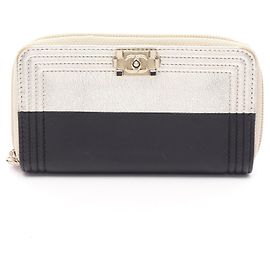 Cartera de cuero Chanel Boy Dorado Otro