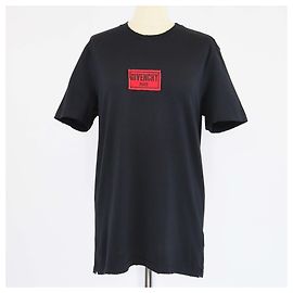 T-shirt in cotone nero con logo patchato usurato Givenchy Nero