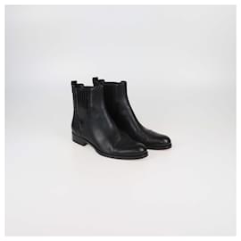 Louis Vuitton-Louis Vuitton Black Leather Chelsea Ankle Boots-Black