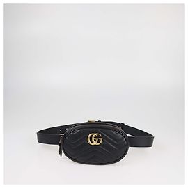 Bolsa de cinto Marmont em couro matelassé GG preto da Gucci Preto