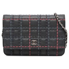Cartera de cadena de piel de ternera acolchada azul CC de Chanel Azul Azul marino