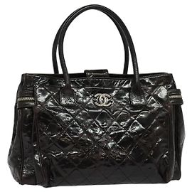 Chanel Executive tote Patent leather Brown