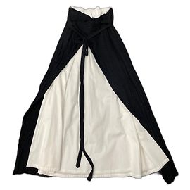 Autre Marque Saia envolvente NOSTRASANTISSIMA de lã preta e saia de algodão branco Preto Branco