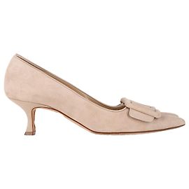 Pompes à boucle Maysale 50 en daim beige de Manolo Blahnik Beige