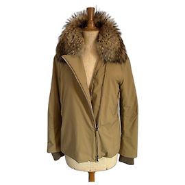 Doudoune Prada beige avec col en fourrure amovible Beige