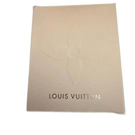 Vela Perfumada Louis Vuitton Prateada Prata