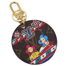 LOUIS VUITTON Monogram Vivienne Porte Clés Illustre Charm de Sac M69984 Auth 140393 Monogramme