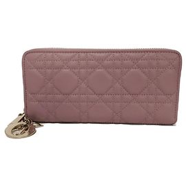Carteira longa em couro de cordeiro Lady Dior Voyageur Roxo Lavanda