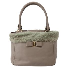 Salvatore Ferragamo Vala Cuir Beige