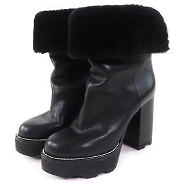 Louis Vuitton LV logo Metal Shearling Boots Black