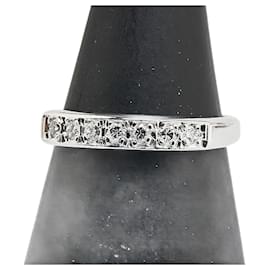 Autre Marque-Pt900 Platinum Diamond Ring-Silvery
