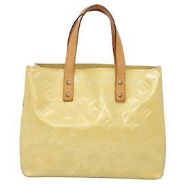 Sac à main Reade Monogram Vernis PM de Louis Vuitton Écru