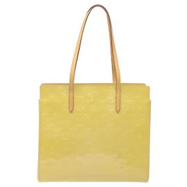 Louis Vuitton Catalina Monogram Vernis East West Amarillo