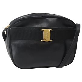 Borsa a Spalla Vala in Pelle Nera e Oro Salvatore Ferragamo Auth BA5848 Nero D'oro