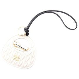 Pendentif Charm MIU WANDER en cuir Miu Miu Blanc