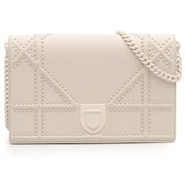 Dior-Dior White Small Ultra Matte Studded Calfskin Diorama Wallet on Chain-White