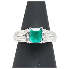 Autre Marque-Pt950 Platinum Emerald Diamond Ring-Green